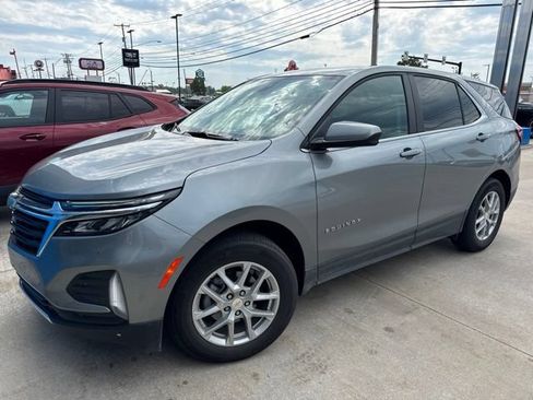 Used 2024 Chevrolet Equinox LT FWD image 1
