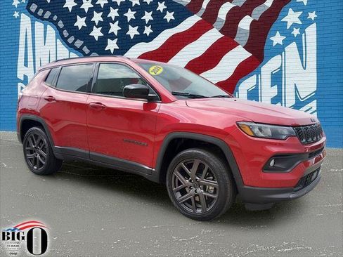 Certified 2026 Jeep Compass Latitude AWD/4WD image 1