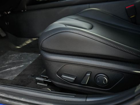 New 2026 Hyundai Elantra Limited image 16