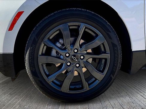 Used 2022 Chevrolet Equinox RS w/ RS Leather Package image 8