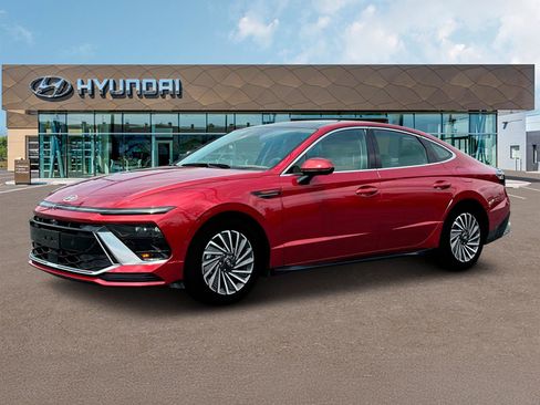New 2025 Hyundai Sonata Limited image 2