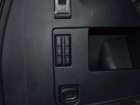 Used 2024 Lincoln Navigator Black Label image 9