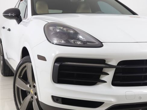Used 2020 Porsche Cayenne AWD/4WD image 20
