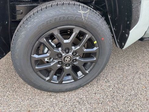 New 2026 Toyota Tundra Platinum AWD/4WD image 6