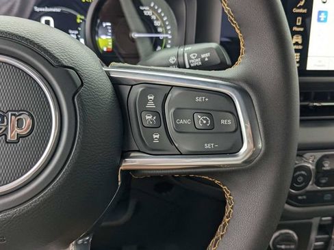 New 2024 Jeep Wrangler Unlimited Sahara AWD/4WD image 32