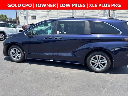 Used 2023 Toyota Sienna XLE w/ XLE Plus Package FWD image 8