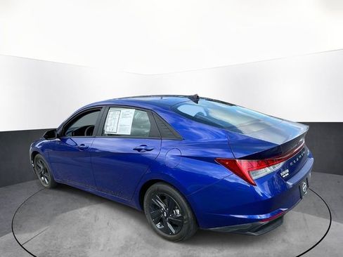Used 2023 Hyundai Elantra Blue FWD image 5