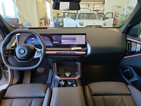 New 2026 BMW X3 xDrive30i w/ Premium Package AWD/4WD image 3