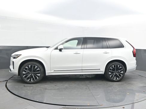 New 2026 Volvo XC90 B6 Plus AWD/4WD image 2