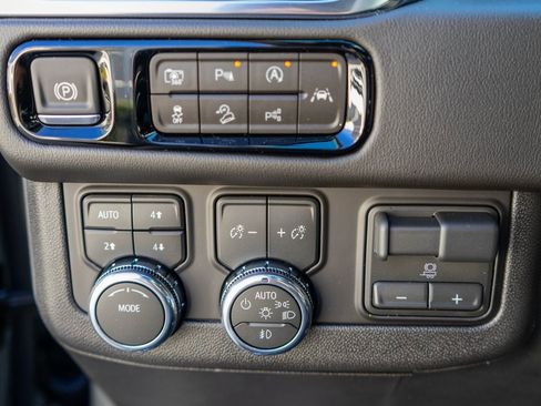 New 2026 GMC Yukon XL Elevation w/ Elevation Premium Package image 22