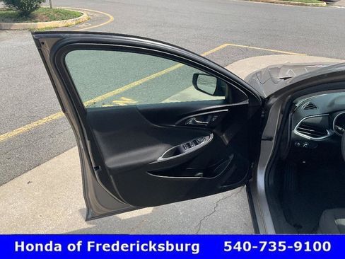 Used 2022 Chevrolet Malibu LS FWD image 15