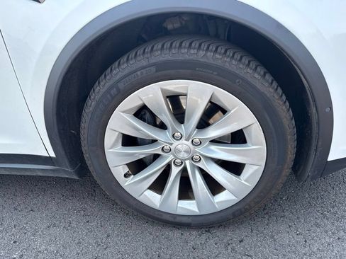 Used 2019 Tesla Model X Long Range AWD/4WD image 25