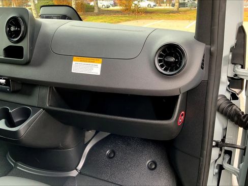 New 2026 Mercedes-Benz Sprinter 2500 image 10