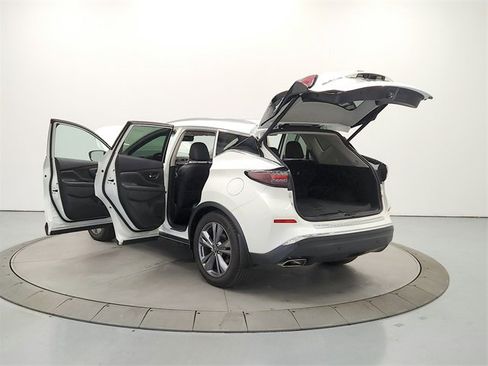 Used 2024 Nissan Murano Platinum w/ Cargo Package image 13