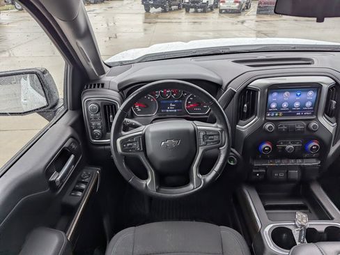 Used 2021 Chevrolet Silverado 1500 RST image 3
