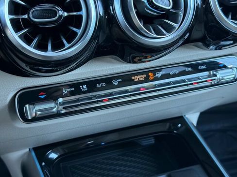 Certified 2026 Mercedes-Benz GLB 250 image 21