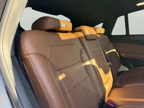 Used 2018 Mercedes-Benz GLE 43 AMG 4MATIC Coupe image 43