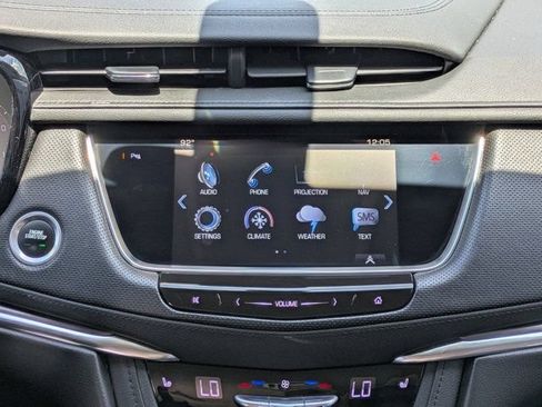 Used 2017 Cadillac XT5 Luxury AWD/4WD image 17