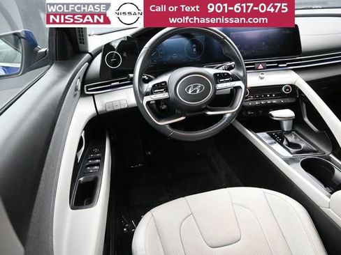 Used 2022 Hyundai Elantra Limited FWD image 9