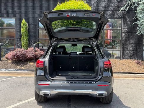 Used 2025 Mercedes-Benz GLA 250 4MATIC image 17