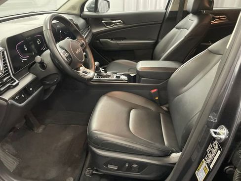 Certified 2023 Kia Sportage EX image 10