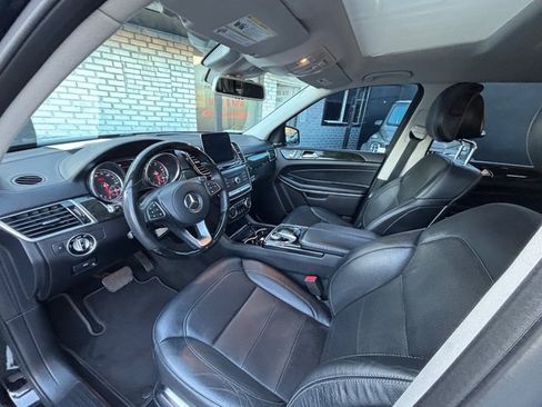 Used 2018 Mercedes-Benz GLS 550 4MATIC w/ Driver Assistance Package image 30