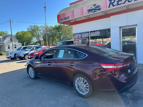 Used 2013 Toyota Avalon Limited w/ Technology Pkg image 5