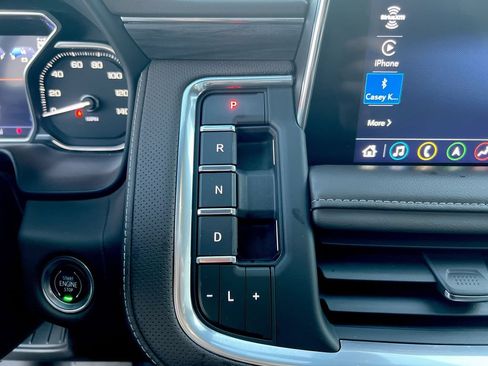 Used 2021 GMC Yukon SLT w/ SLT Luxury Plus Package AWD/4WD image 14