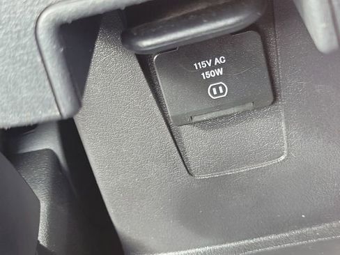 Used 2017 Jeep Patriot Latitude AWD/4WD image 30