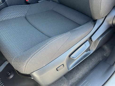 Used 2025 Toyota 4Runner SR5 AWD/4WD image 17