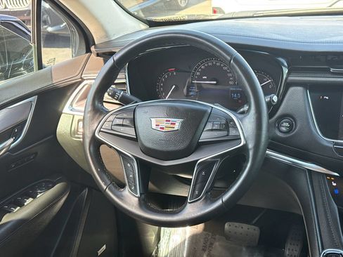 Used 2017 Cadillac XT5 Premium Luxury w/ Advanced Security Package FWD image 20