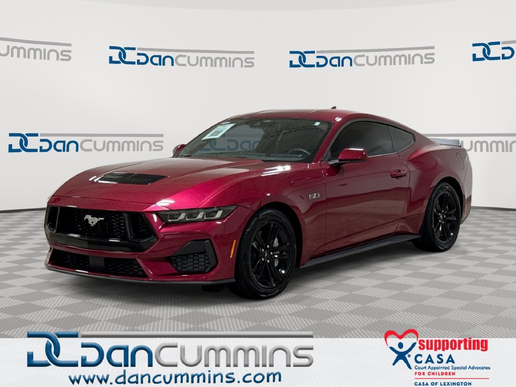 Used 2025 Ford Mustang GT RWD image 1