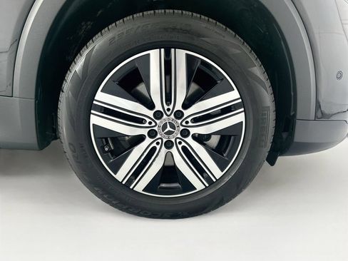 Certified 2023 Mercedes-Benz EQB 300 4MATIC image 31