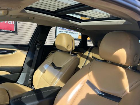 Used 2013 Cadillac XTS Premium image 18