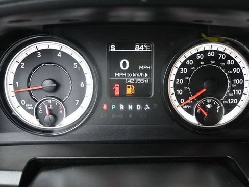 Used 2019 RAM 1500 Classic SLT RWD image 6
