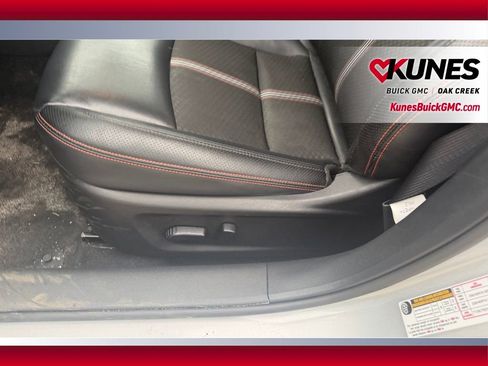 Used 2025 Nissan Altima 2.5 SR image 11