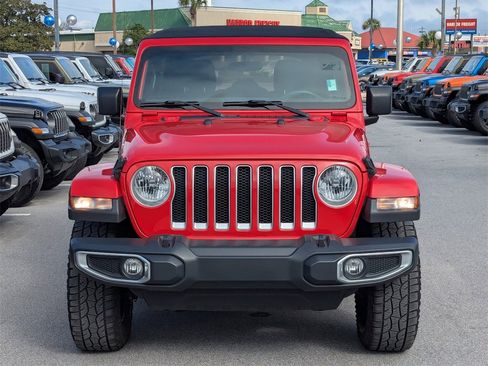 Used 2018 Jeep Wrangler Unlimited Sahara image 10