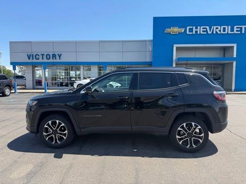Used 2022 Jeep Compass Limited AWD/4WD image 10