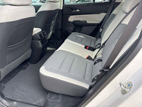 Used 2024 Honda Prologue EX image 10