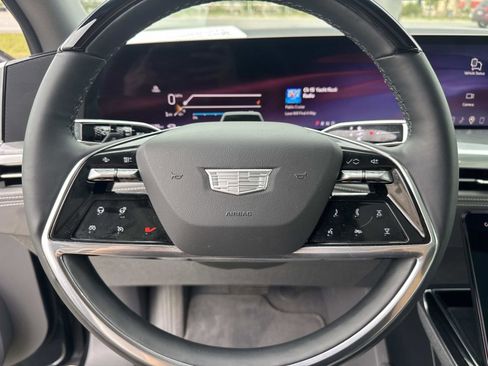 Certified 2025 Cadillac Escalade IQ Luxury 1 w/ Smart Trailering package AWD/4WD image 31