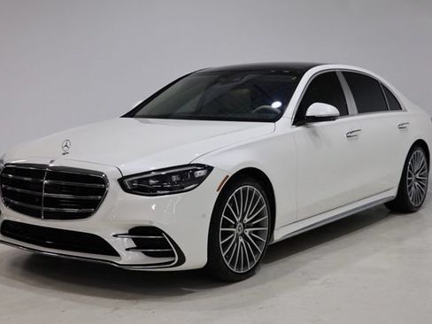 Used 2022 Mercedes-Benz S 580 4MATIC Sedan image 3