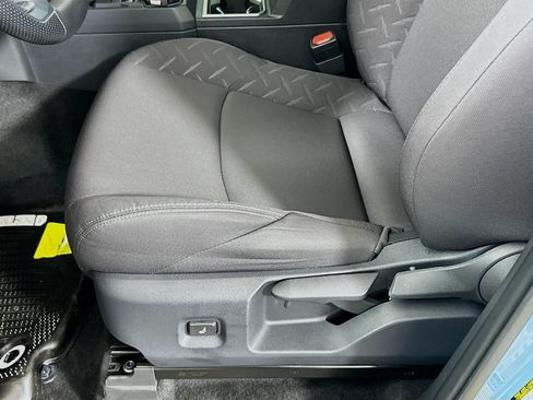 Certified 2026 Toyota Tacoma SR5 AWD/4WD image 19