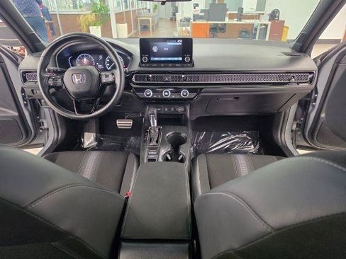 Used 2025 Honda Civic Sport image 9