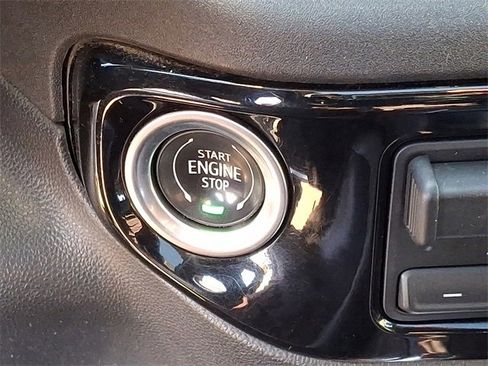 Used 2022 Chevrolet Silverado 1500 LTZ w/ LTZ Premium Package image 12