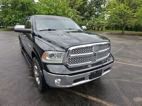Used 2018 RAM 1500 Laramie AWD/4WD image 8