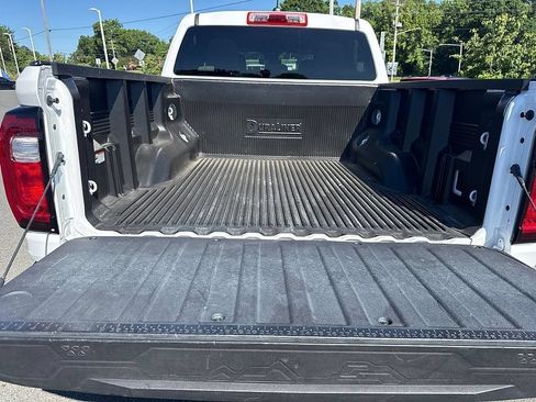 Used 2024 GMC Canyon Elevation RWD image 24