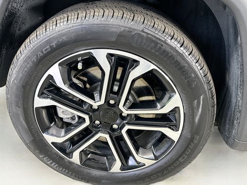 Used 2023 Jeep Compass Limited AWD/4WD image 29