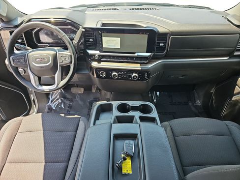 Used 2023 GMC Sierra 1500 Elevation AWD/4WD image 10