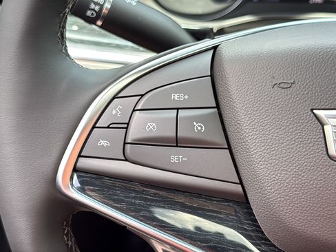 New 2026 Cadillac XT5 Premium Luxury w/ LPO, Floor Liner Package AWD/4WD image 16