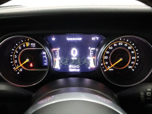 Used 2020 Jeep Wrangler Unlimited Sahara image 40